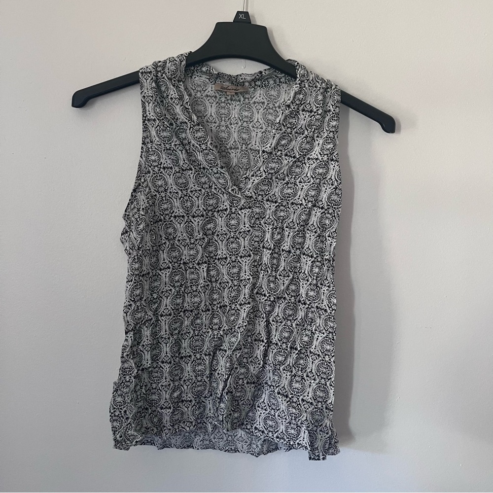 Black and White Soiree Sleeveless Top - Size M